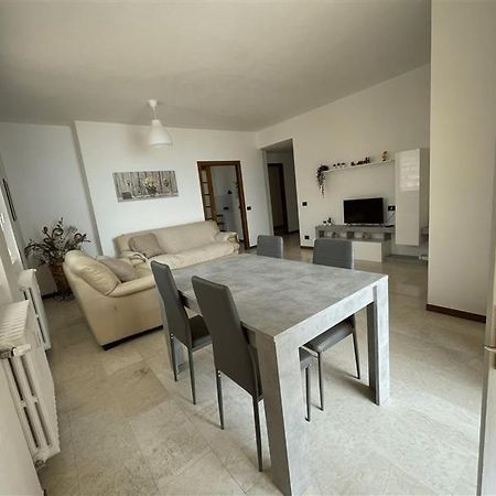 Iseolakerental - Casa Pluto Lovere Exteriör bild